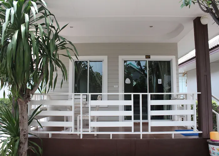 Bee Orchid Pool Villa Ko Lan